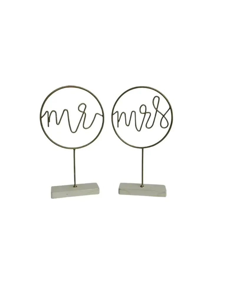 Gold Round Mr & Mrs 
