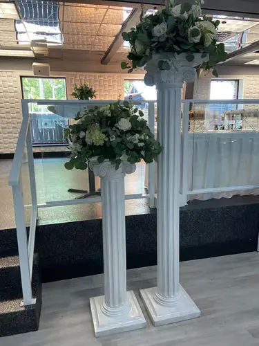 Medium White Pillars